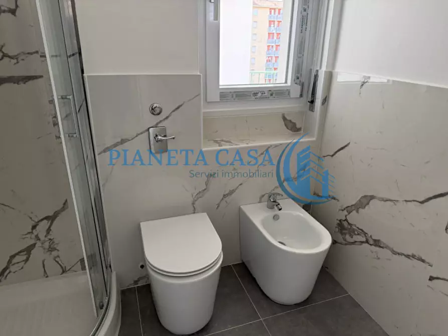 Immagine 14 di Appartamento in vendita  in Via Longarone 14 a Milano