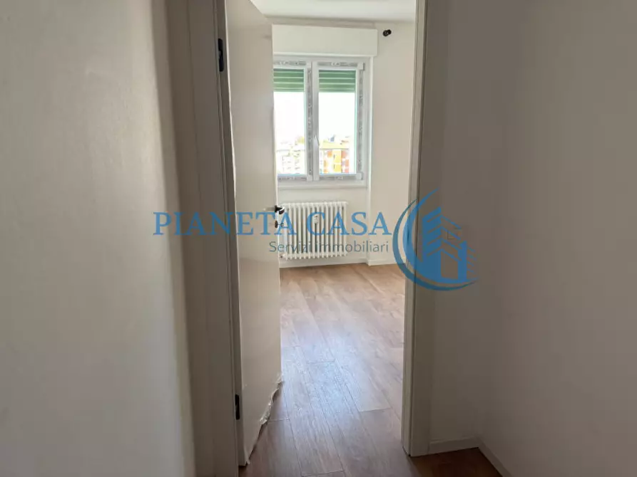 Immagine 23 di Appartamento in vendita  in Via Longarone 14 a Milano