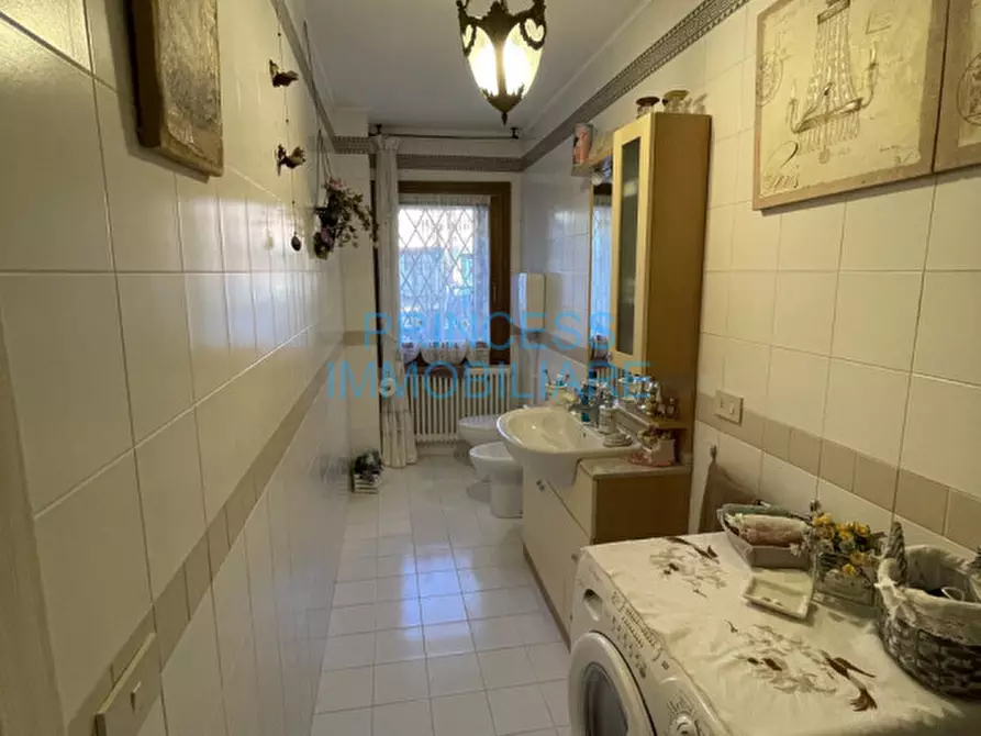 Immagine 10 di Appartamento in vendita  a Schio