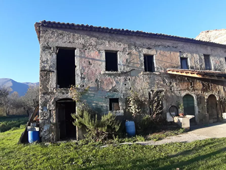Immagine 4 di Rustico / casale in vendita  a Sora