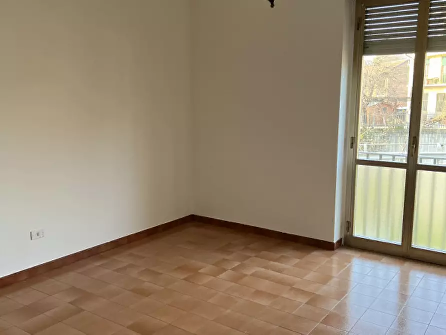 Immagine 3 di Appartamento in affitto  in strada osteria a Alba