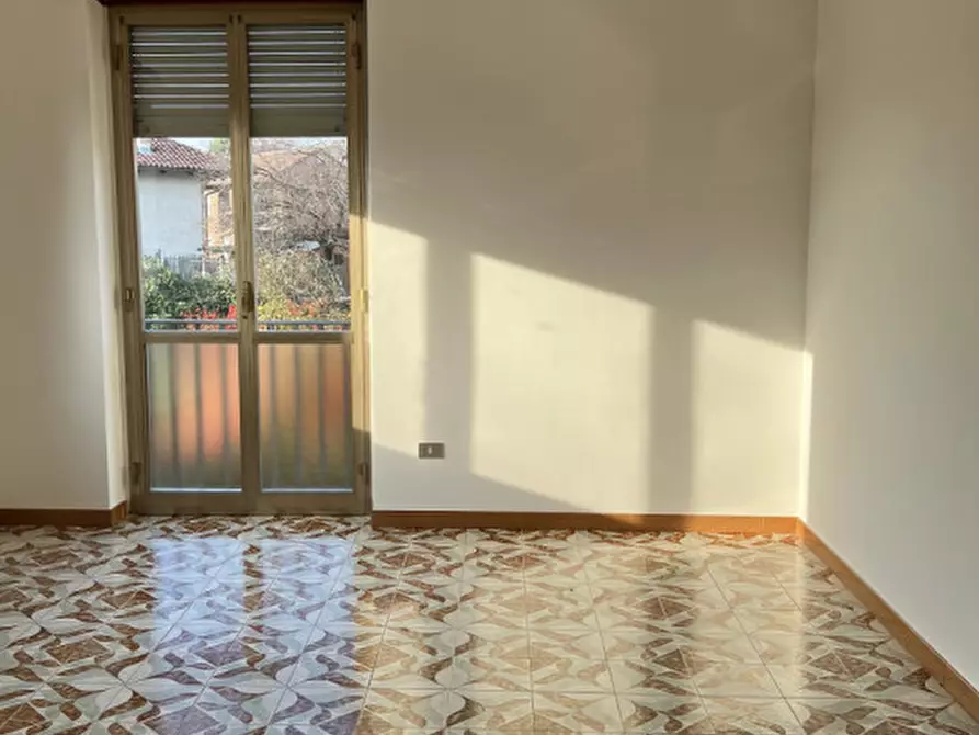 Immagine 5 di Appartamento in affitto  in strada osteria a Alba
