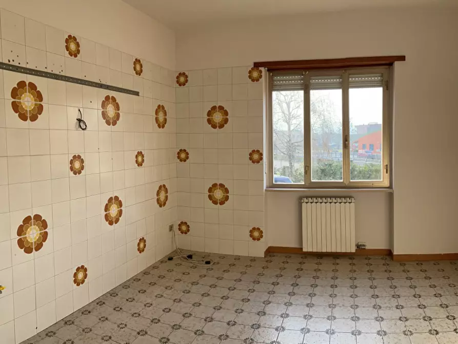 Immagine 6 di Appartamento in affitto  in strada osteria a Alba