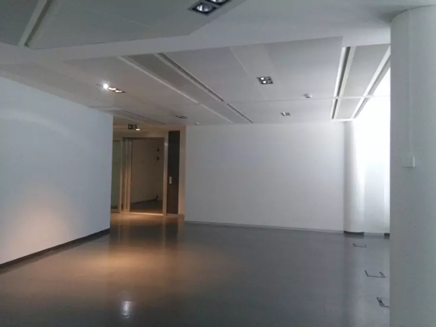 Immagine 9 di Ufficio in affitto  in VIA ANNA MARIA MOZZONI a Milano