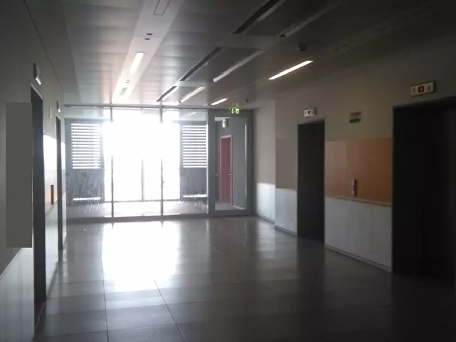 Immagine 11 di Ufficio in affitto  in VIA ANNA MARIA MOZZONI a Milano