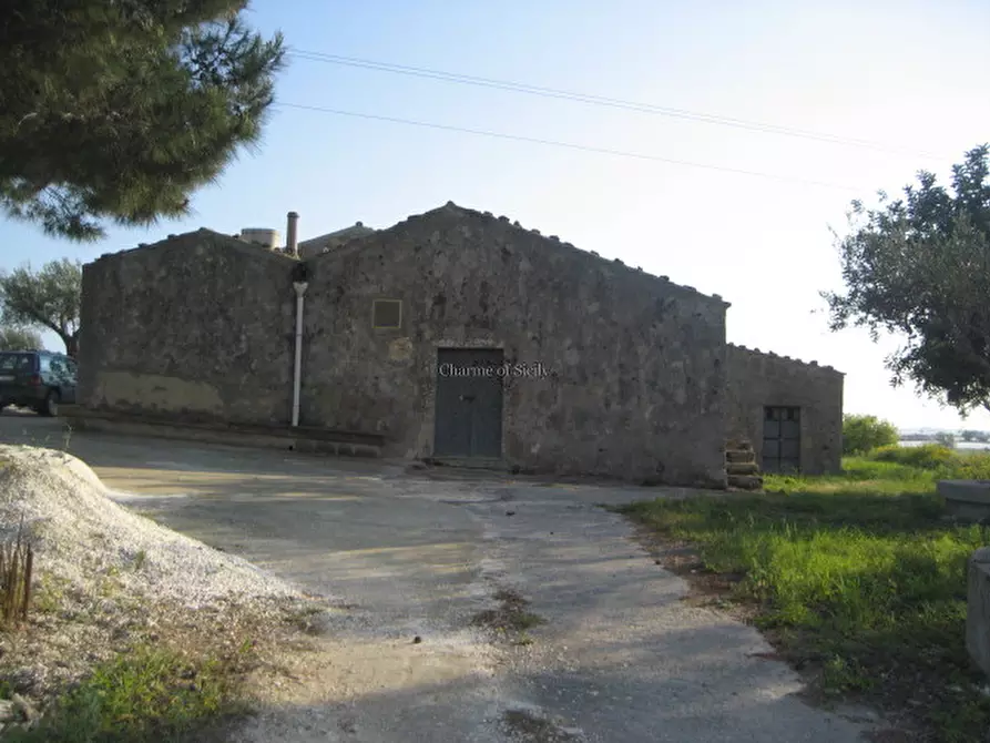 Immagine 19 di Casa indipendente in vendita  in Strada Provinciale Saline Panze Longarini a Noto