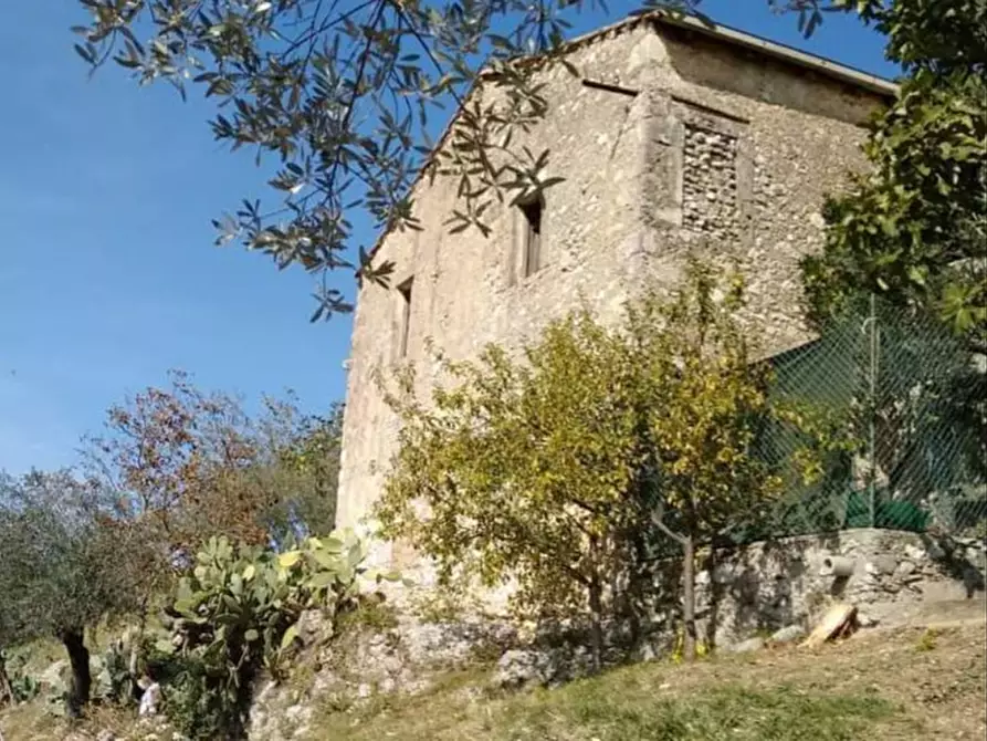 Immagine 6 di Rustico / casale in vendita  a Fontechiari