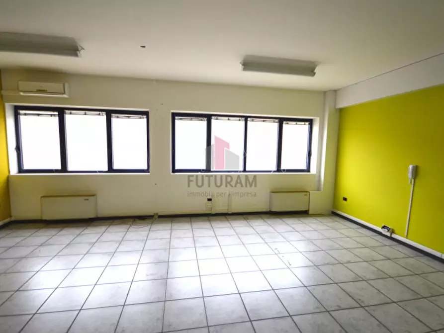 Immagine 3 di Ufficio in affitto  in via vicario a Barbarano Mossano