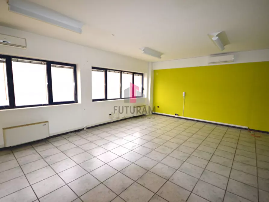 Immagine 4 di Ufficio in affitto  in via vicario a Barbarano Mossano