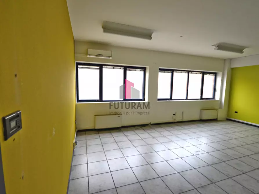 Immagine 5 di Ufficio in affitto  in via vicario a Barbarano Mossano