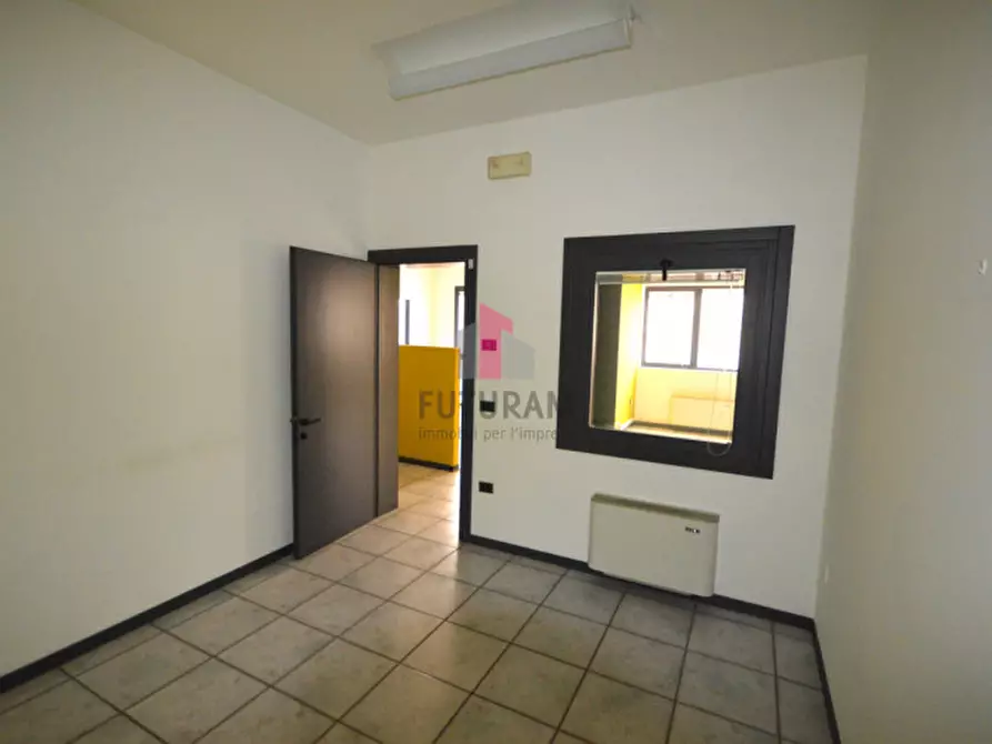 Immagine 9 di Ufficio in affitto  in via vicario a Barbarano Mossano