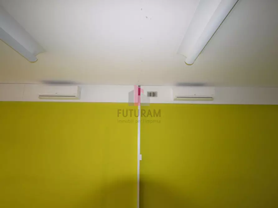 Immagine 11 di Ufficio in affitto  in via vicario a Barbarano Mossano