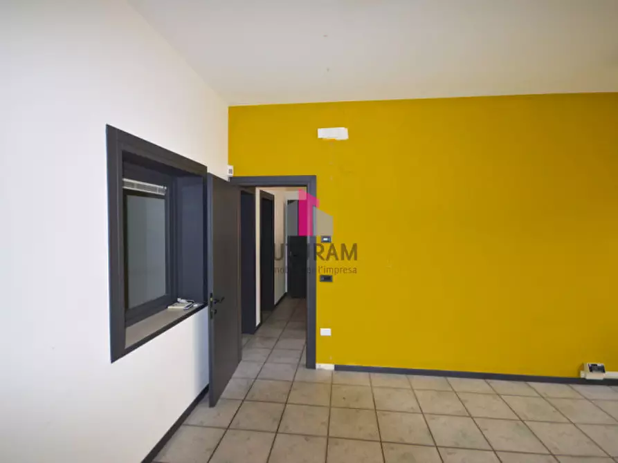 Immagine 12 di Ufficio in affitto  in via vicario a Barbarano Mossano