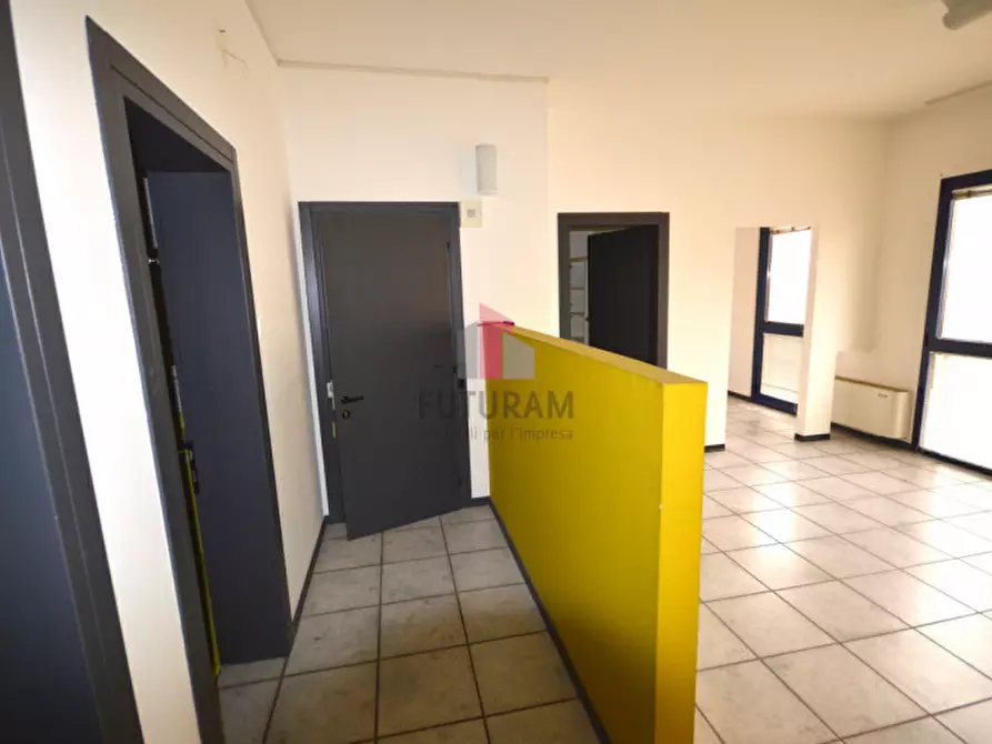 Immagine 13 di Ufficio in affitto  in via vicario a Barbarano Mossano
