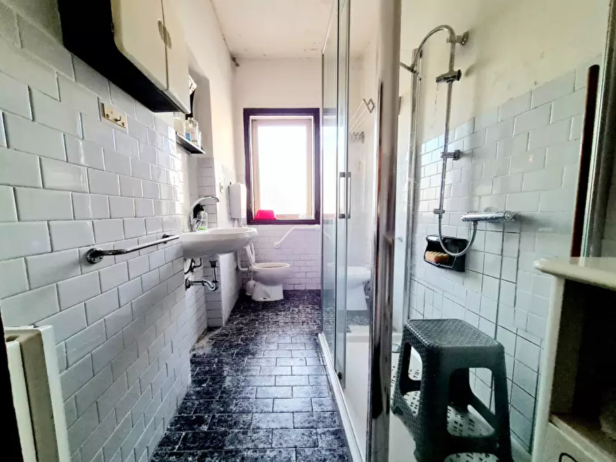 Immagine 10 di Palazzo in vendita  in VIA GIUSEPPE GARIBALDI a Este