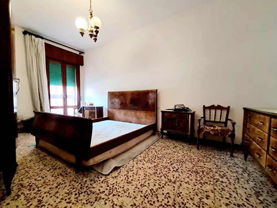 Immagine 12 di Palazzo in vendita  in VIA GIUSEPPE GARIBALDI a Este