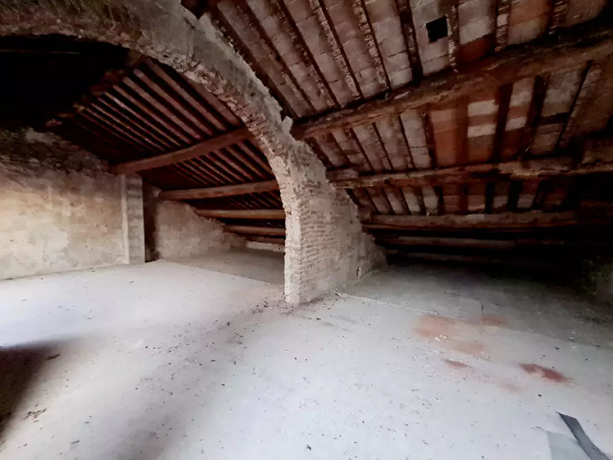 Immagine 21 di Palazzo in vendita  in VIA GIUSEPPE GARIBALDI a Este