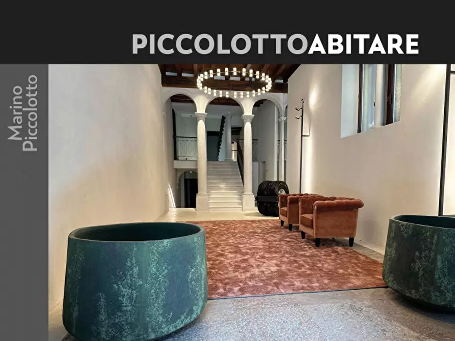 Immagine 1 di Appartamento in vendita  in via Cornarotta a Treviso
