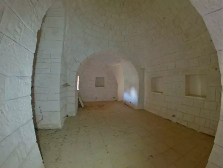 Immagine 33 di Rustico / casale in vendita  a Cisternino