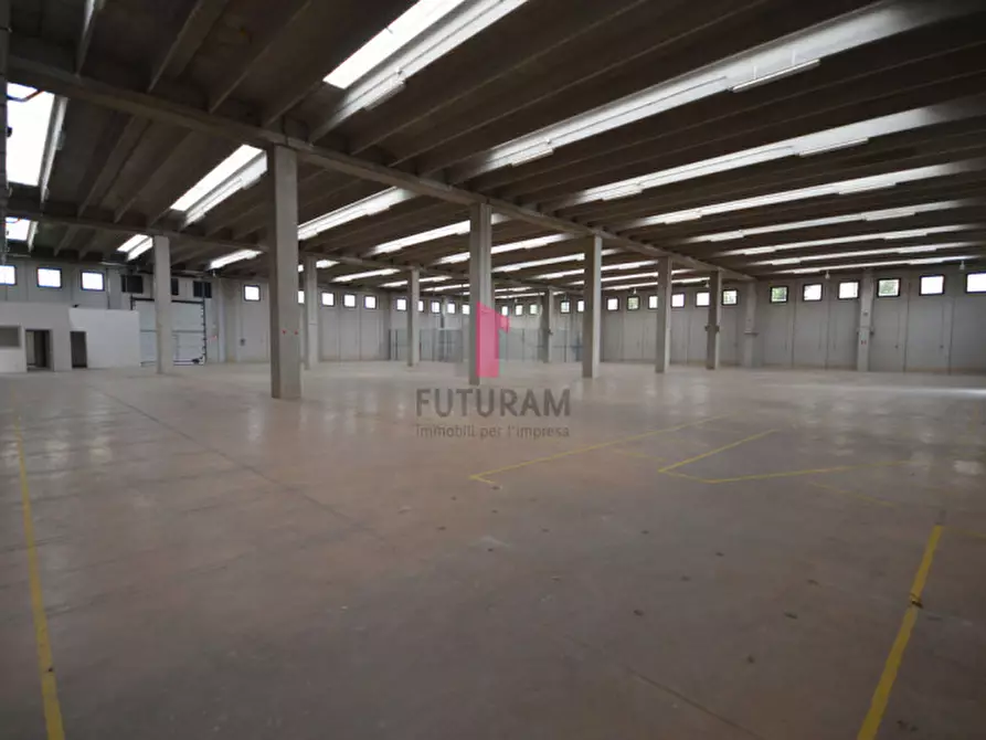 Immagine 4 di Capannone industriale in affitto  in via brescia a Bassano Del Grappa