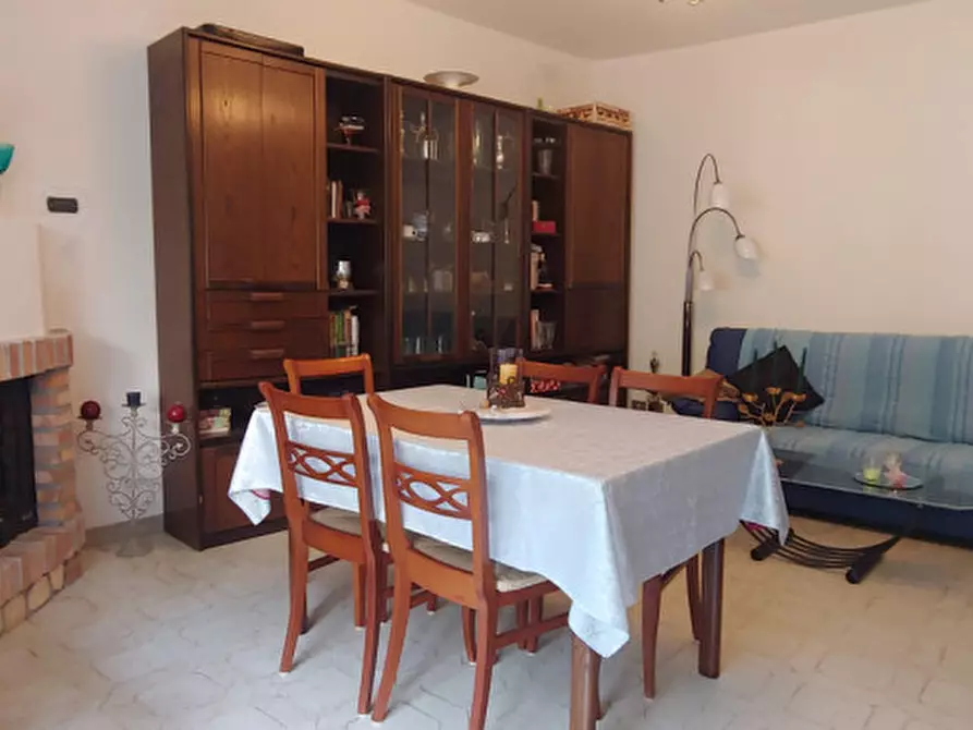 Immagine 4 di Casa indipendente in vendita  in VIA TRENTO, 3 a Novara Di Sicilia