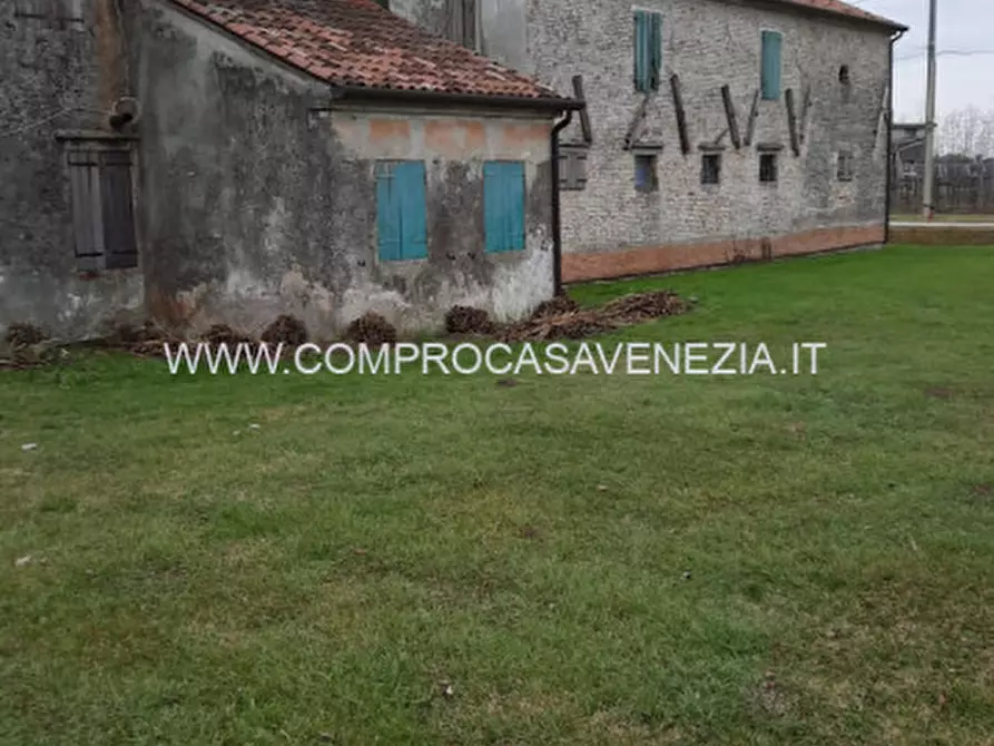 Immagine 3 di Rustico / casale in vendita  in via POSTUMIA EST a San Biagio Di Callalta