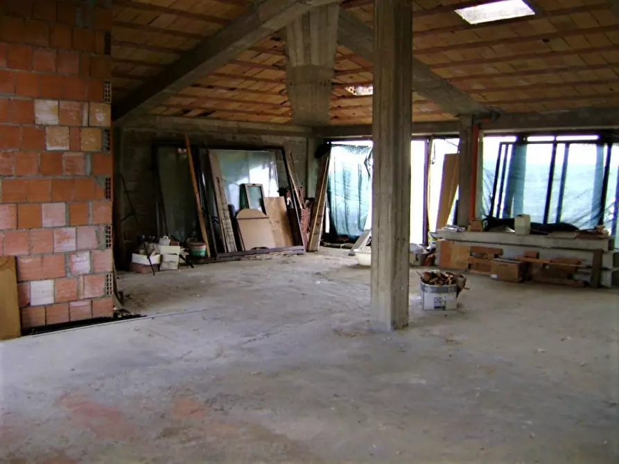 Immagine 4 di Attico in vendita  a Tuoro Sul Trasimeno