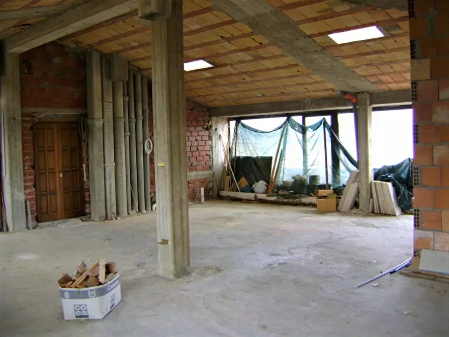 Immagine 6 di Attico in vendita  a Tuoro Sul Trasimeno