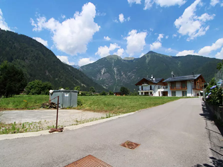 Immagine 2 di Hotel in vendita  in Via dei Mulini a Pinzolo