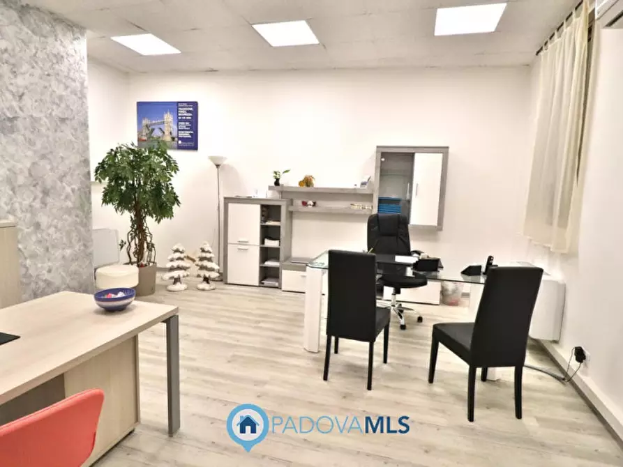 Immagine 9 di Magazzino in vendita  in Via Podestarile n. 2/A a Padova