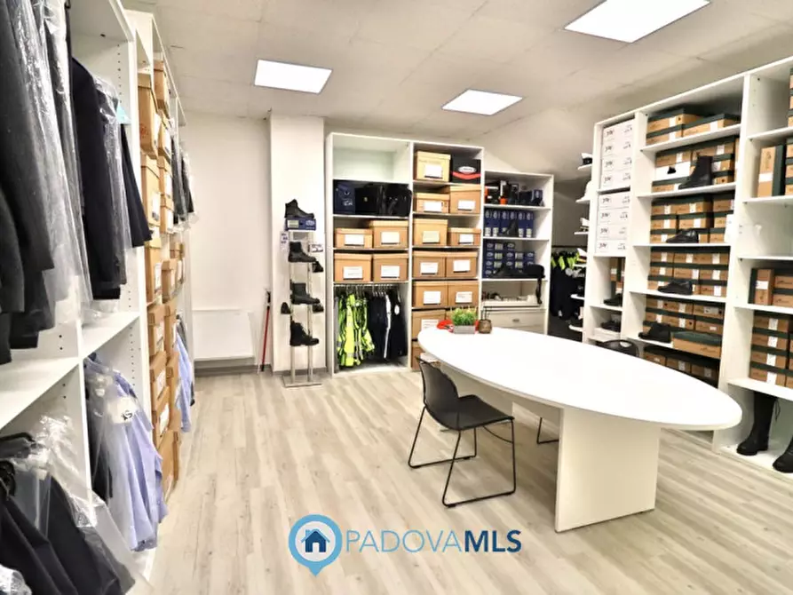 Immagine 13 di Magazzino in vendita  in Via Podestarile n. 2/A a Padova