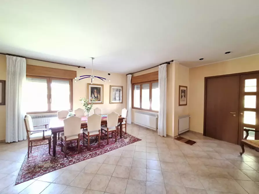 Immagine 10 di Villa in vendita  in Via San Michele del Carso a Rovigo