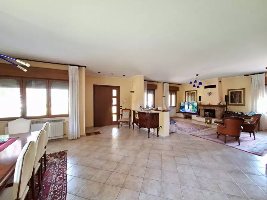 Immagine 11 di Villa in vendita  in Via San Michele del Carso a Rovigo