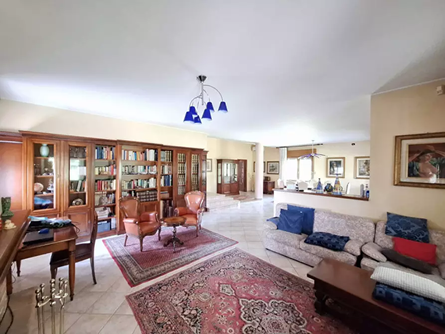 Immagine 15 di Villa in vendita  in Via San Michele del Carso a Rovigo