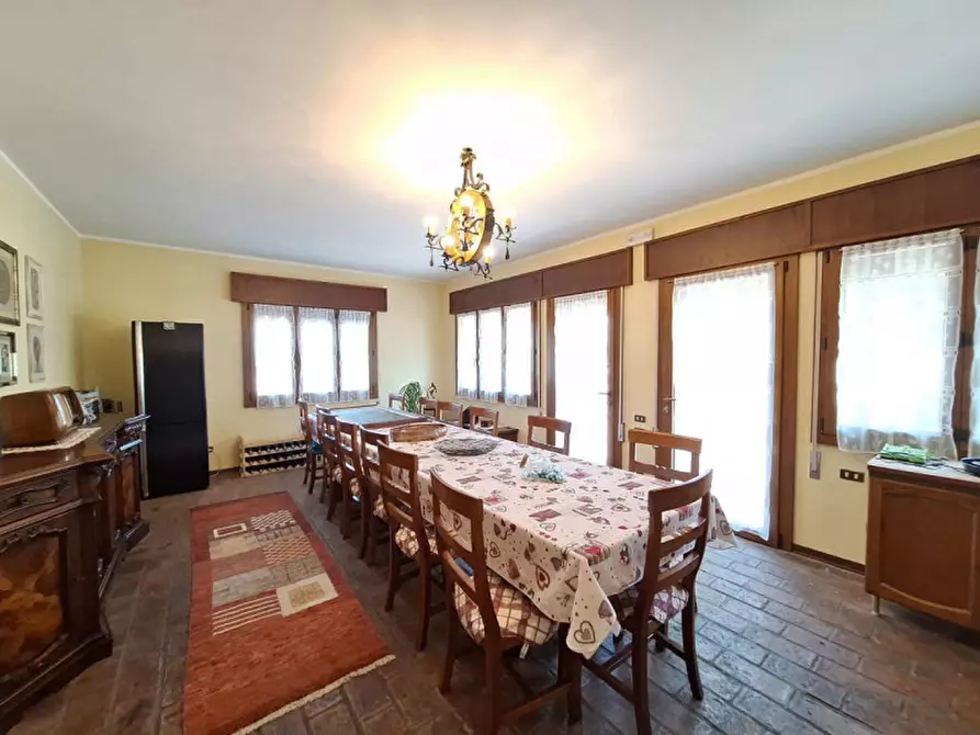 Immagine 38 di Villa in vendita  in Via San Michele del Carso a Rovigo
