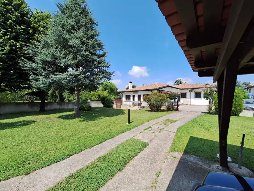 Immagine 42 di Villa in vendita  in Via San Michele del Carso a Rovigo