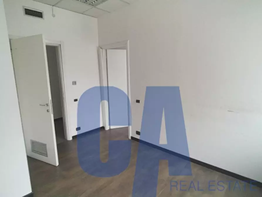 Immagine 3 di Ufficio in affitto  in VIA VERDI G. a Caponago
