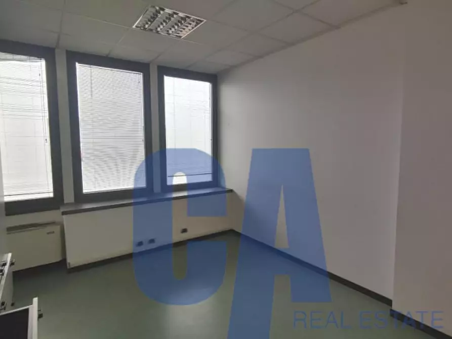 Immagine 10 di Ufficio in affitto  in VIA VERDI G. a Caponago