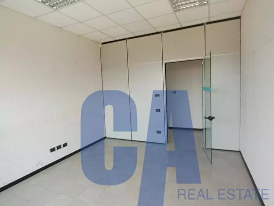 Immagine 2 di Ufficio in affitto  in VIA VERDI G. a Caponago