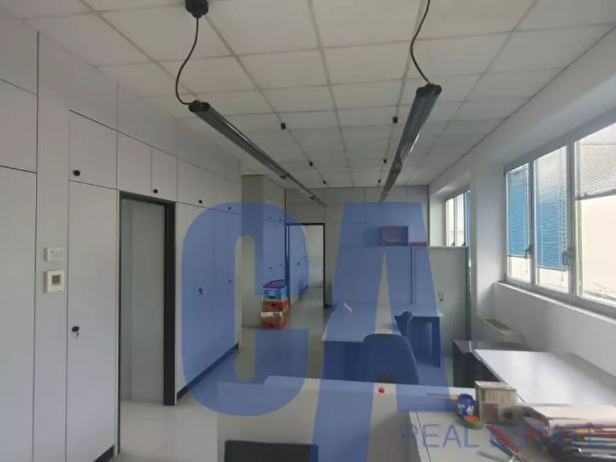 Immagine 2 di Palazzo in affitto  in VIA BISCEGLIE a Milano