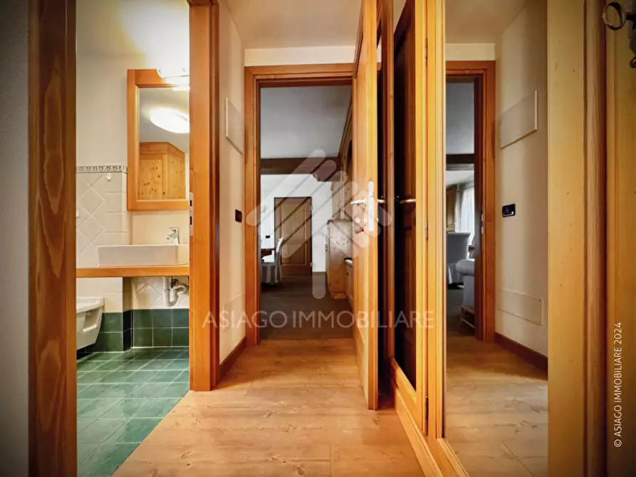 Immagine 13 di Appartamento in vendita  a Asiago