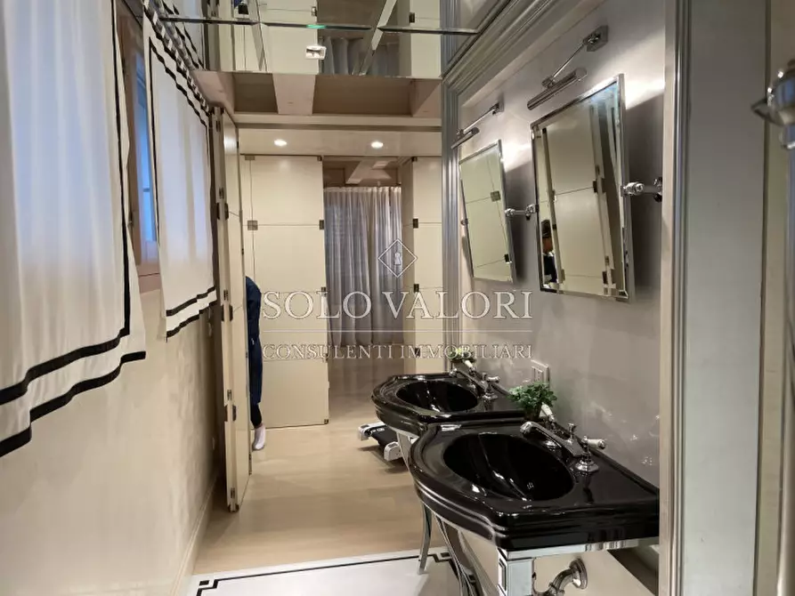 Immagine 29 di Attico in vendita  in vicolo montebelluna a Castelfranco Veneto