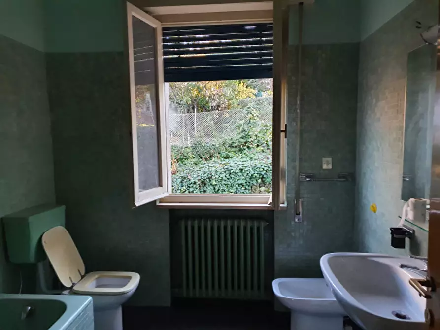 Immagine 4 di Villa in vendita  in VIA DEL MONTE a Cesena