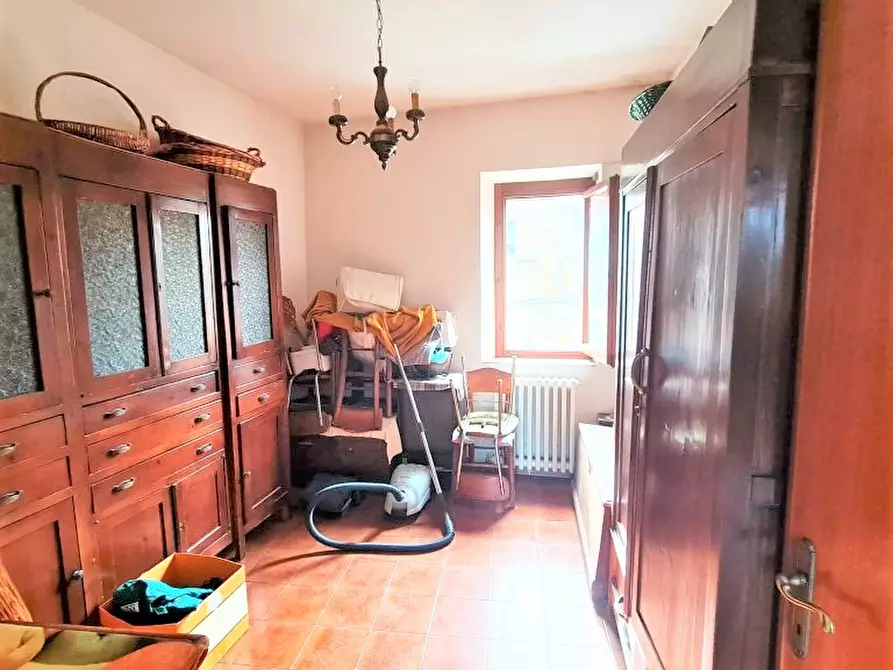 Immagine 47 di Villetta a schiera in vendita  in san martino a Bucine