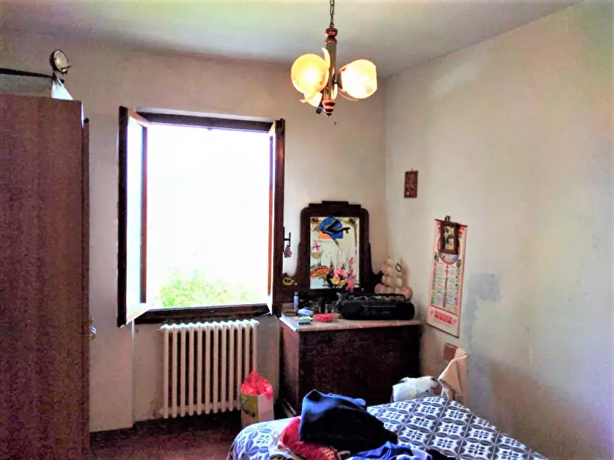 Immagine 59 di Villetta a schiera in vendita  in san martino a Bucine