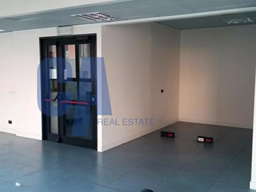 Immagine 11 di Ufficio in affitto  in VIA SILE a Milano