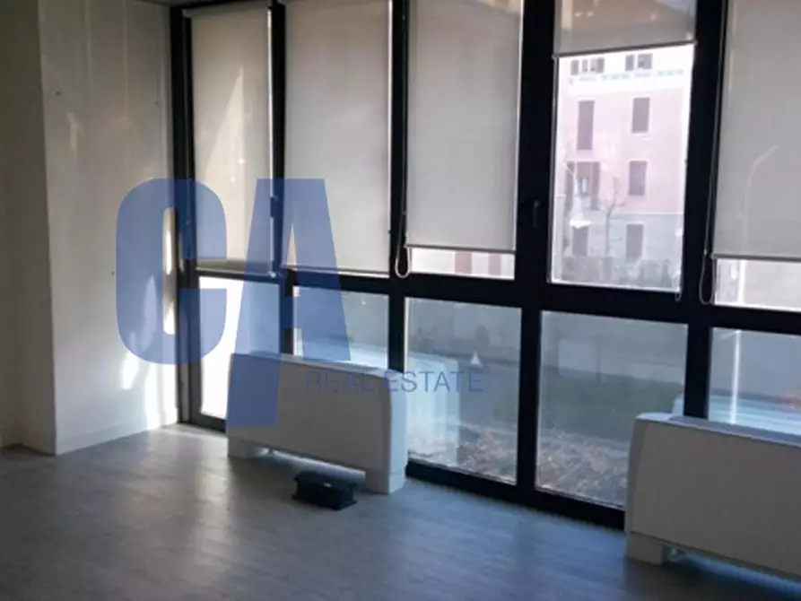Immagine 7 di Ufficio in affitto  in VIA SILE a Milano