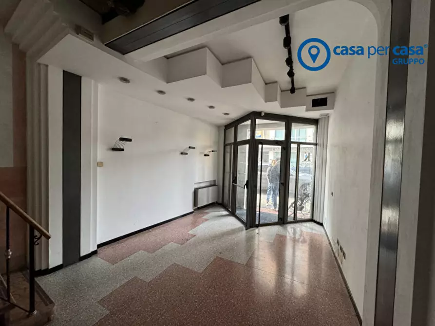 Immagine 2 di Palazzo in vendita  in Corso del Popolo1 307 a Rovigo