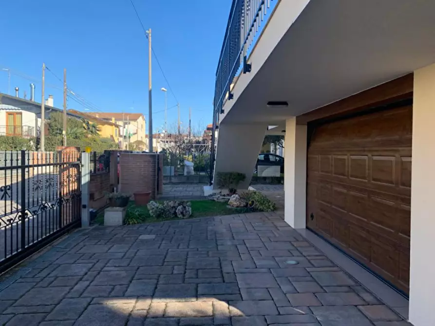Immagine 19 di Casa indipendente in vendita  in Via Bembo a Padova