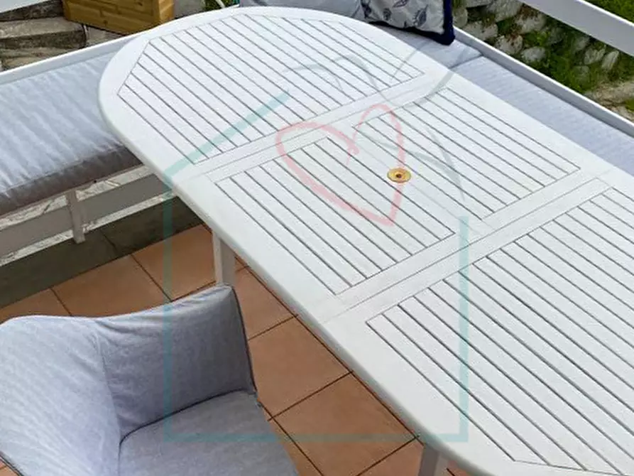 Immagine 6 di Casa bifamiliare in vendita  in via della Pace a Ameglia